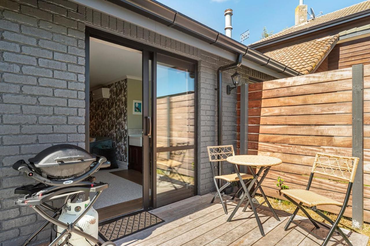 Stagford Retreat Apartment - Taupo Kültér fotó